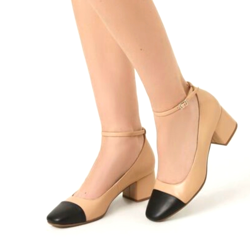 NWOT- Forever 21 Ankle Strap Mary Jane Colorblock Pumps
